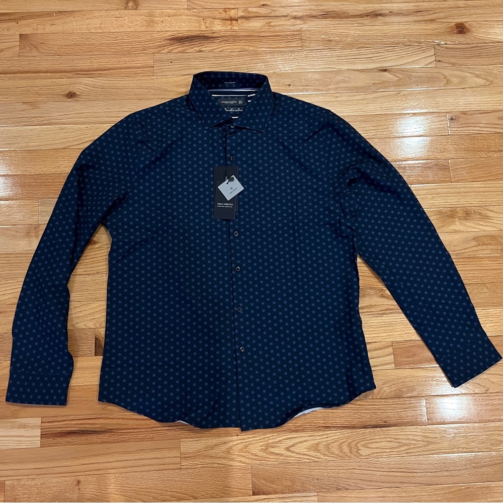 Ricky Singh Denim and Flowers Mens Button Down Shirt NWT Blue Large
